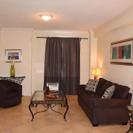On Hollywood Beach - Affordable Two Bedrooms Sleeps 6 With Two Bathrooms Dania Beach Extérieur photo