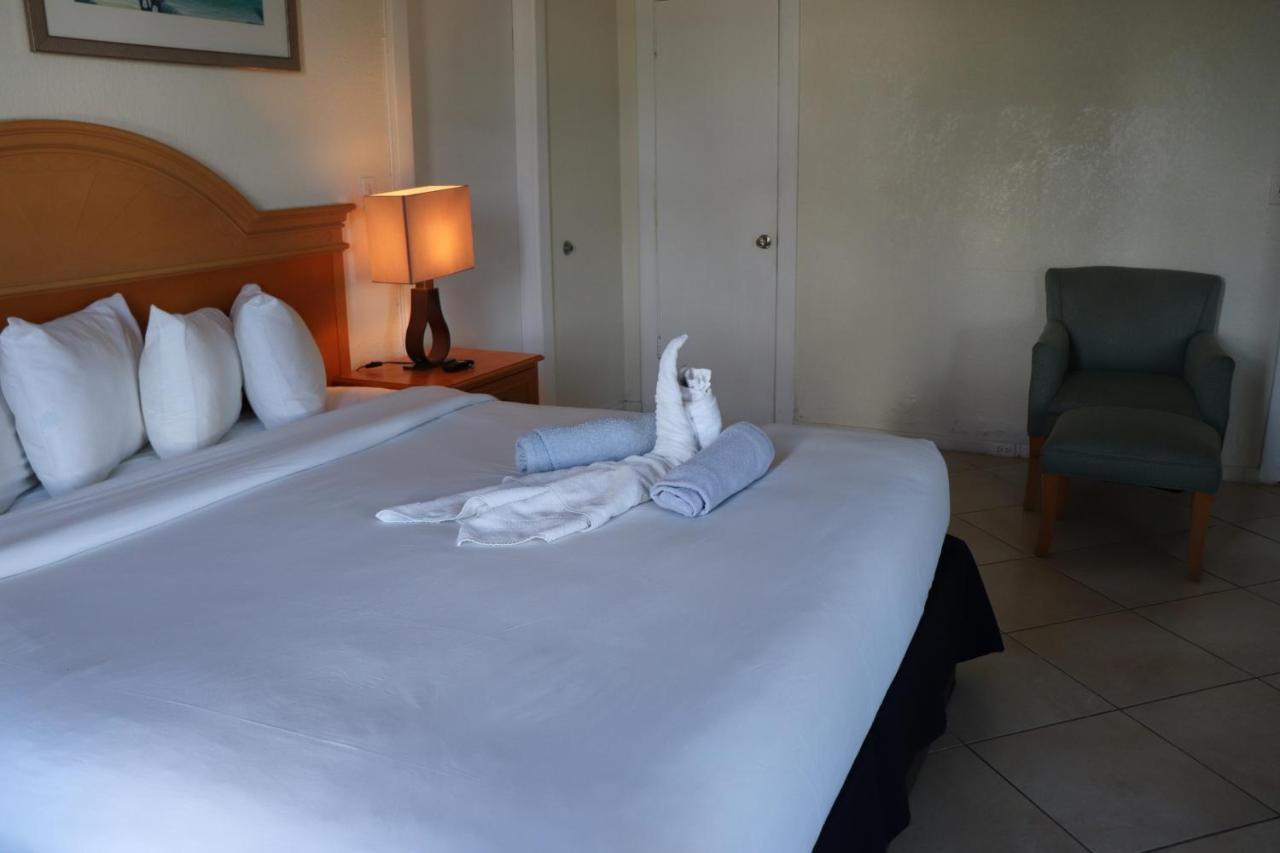 On Hollywood Beach - Affordable Two Bedrooms Sleeps 6 With Two Bathrooms Dania Beach Extérieur photo